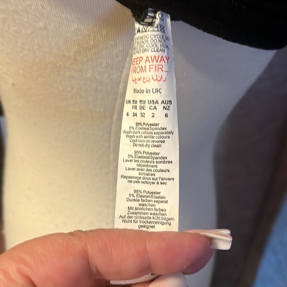 NWOT Nasty Gal Black cropped tank - Picture 6 of 6